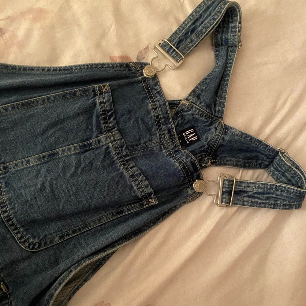 Gap short overalls
